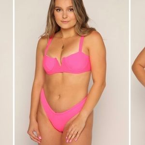 NWT Neon pink bikini set!!